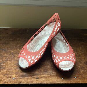CROCS, Women's Adrina Peeptoe Jelly Flat, Coral Pink, size 8